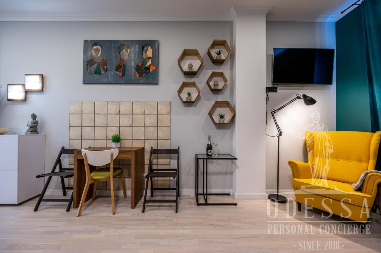 City Center New House Odessa Luaran gambar